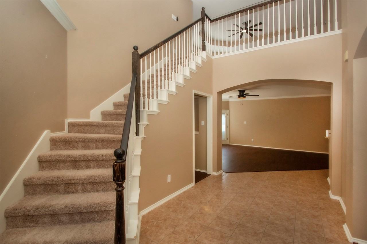 3412 Pueblo Dr - Photo 2 of 26