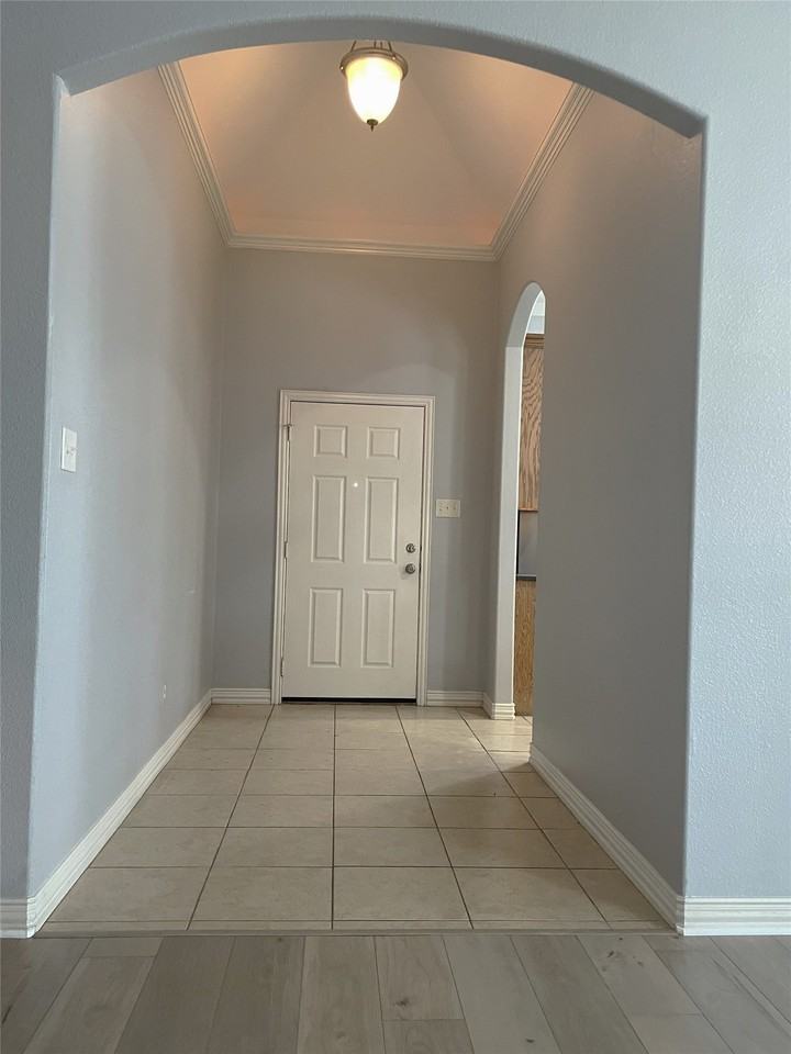 18 Kramer Ct - Photo 3 of 26