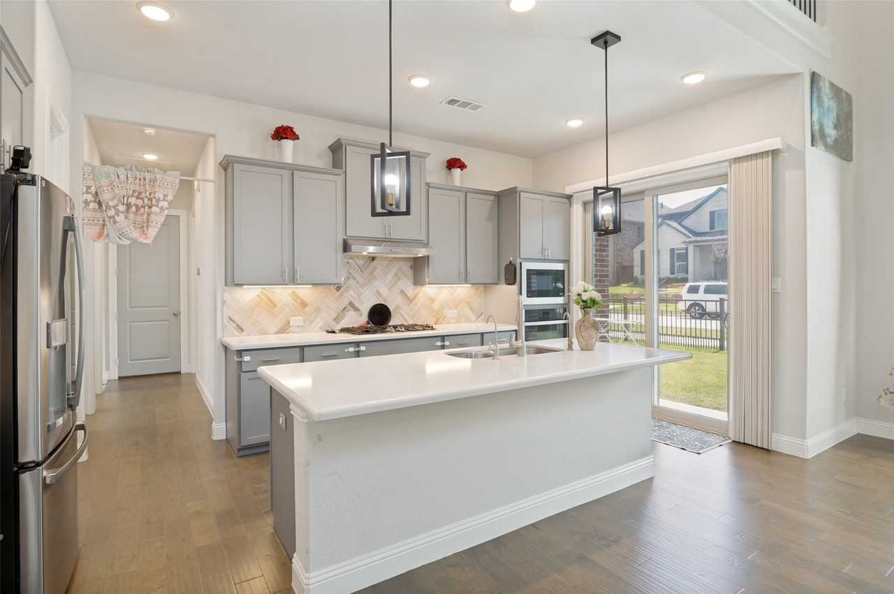 12517 Murray Ln - Photo 4 of 22