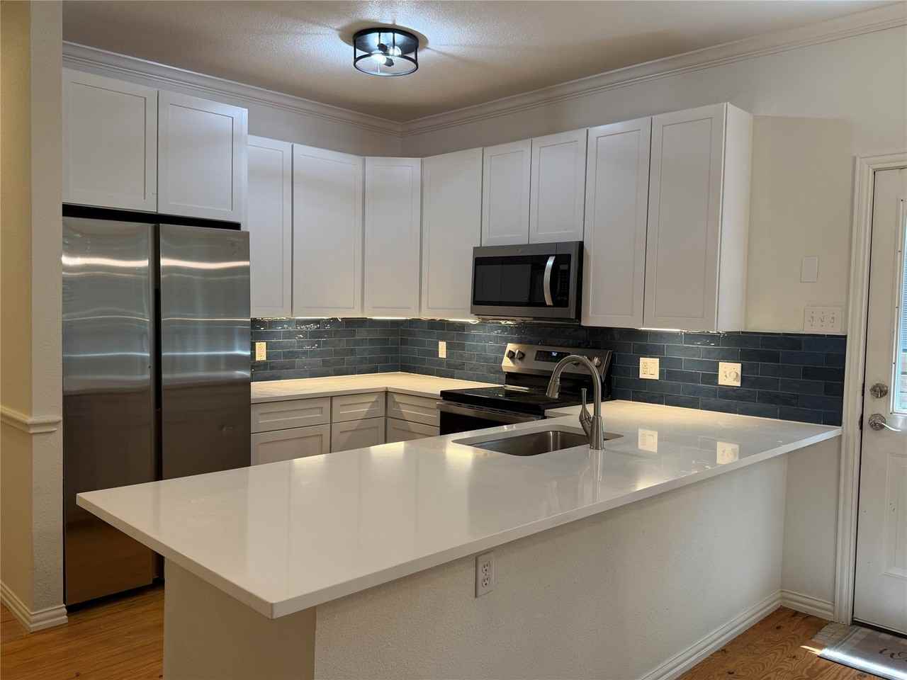47 Wales Dr - Photo 6 of 20
