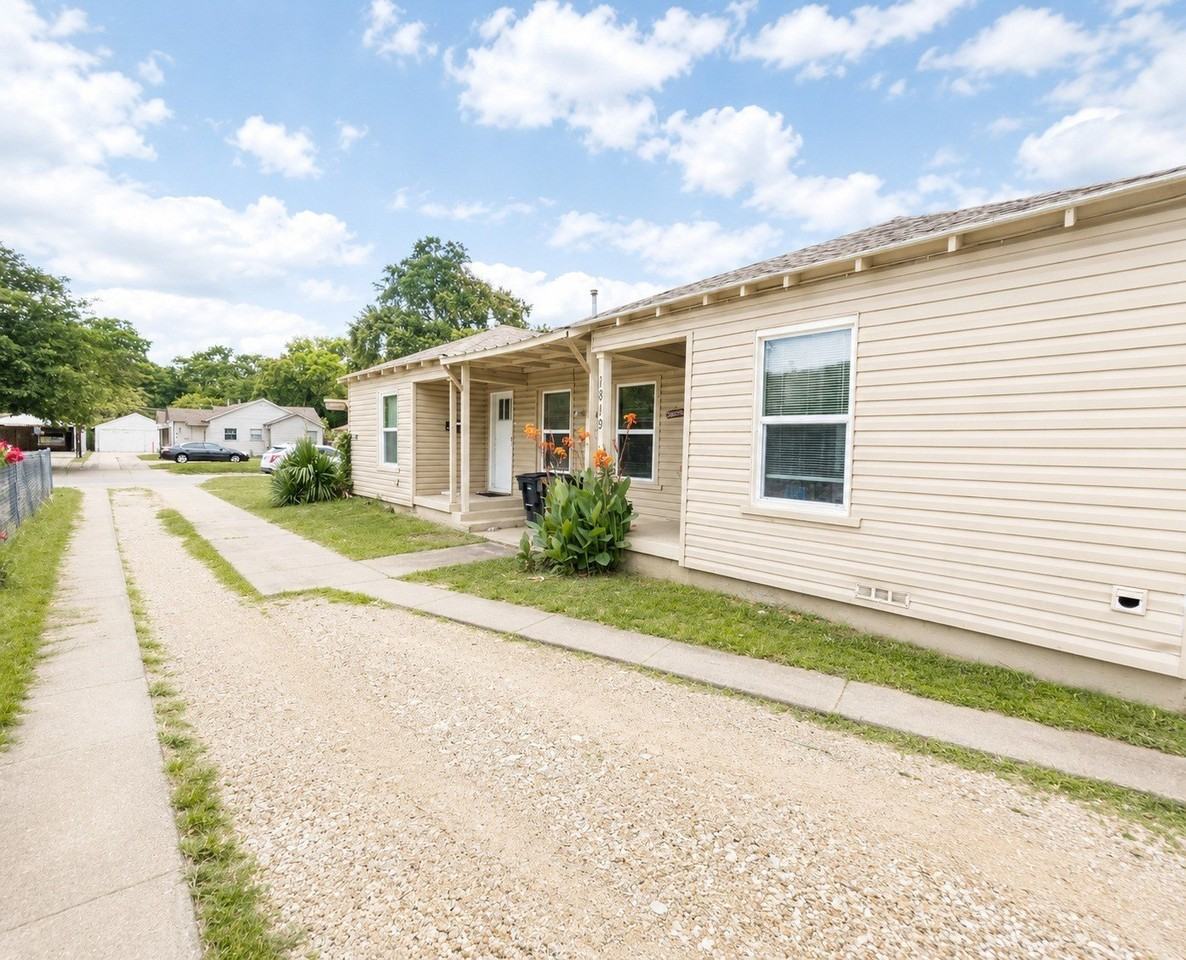 1819 Brittain St - Photo 2 of 17