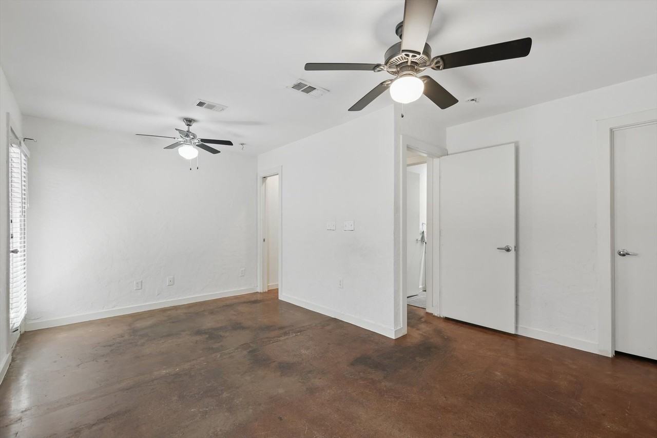 2200 N Peak St - Photo 6 of 18