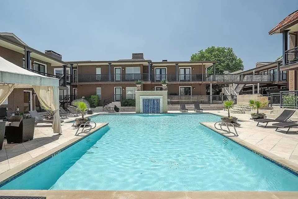 5932 Sandhurst Ln #114 - Photo 2 of 35