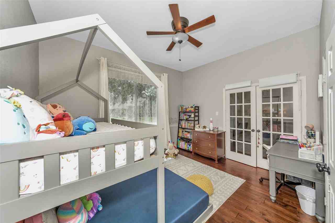 3608 Edgestone Dr - Photo 6 of 40
