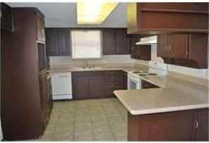 7250 Vanessa Dr - Photo 4 of 10