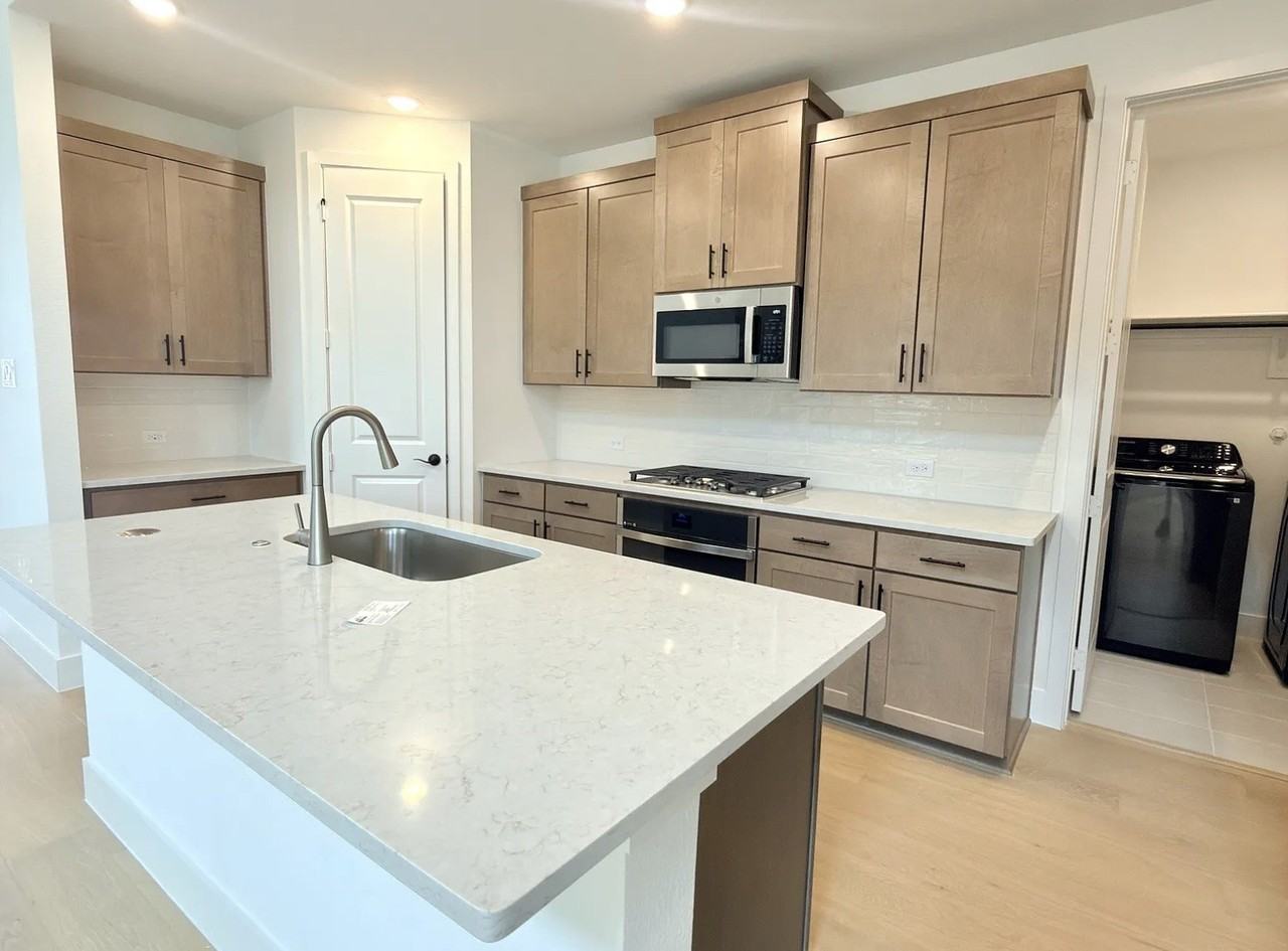 7324 Confetti Ln - Photo 4 of 28