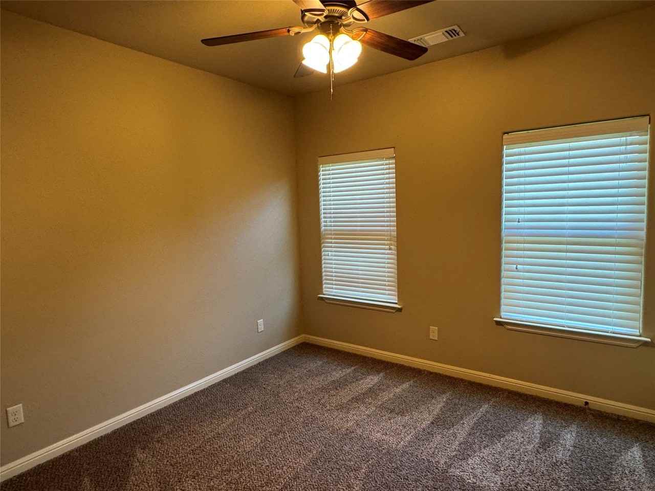 1309 Preston Trail Ct - Photo 7 of 10