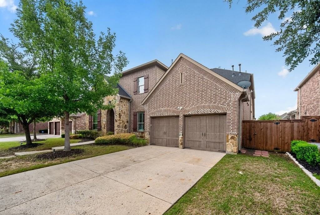 1651 Saddle Tree Rd - Photo 3 of 39