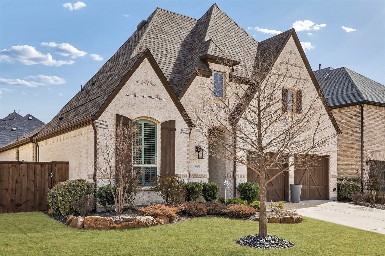 950 Gentle Knoll Ln - Photo 2 of 32