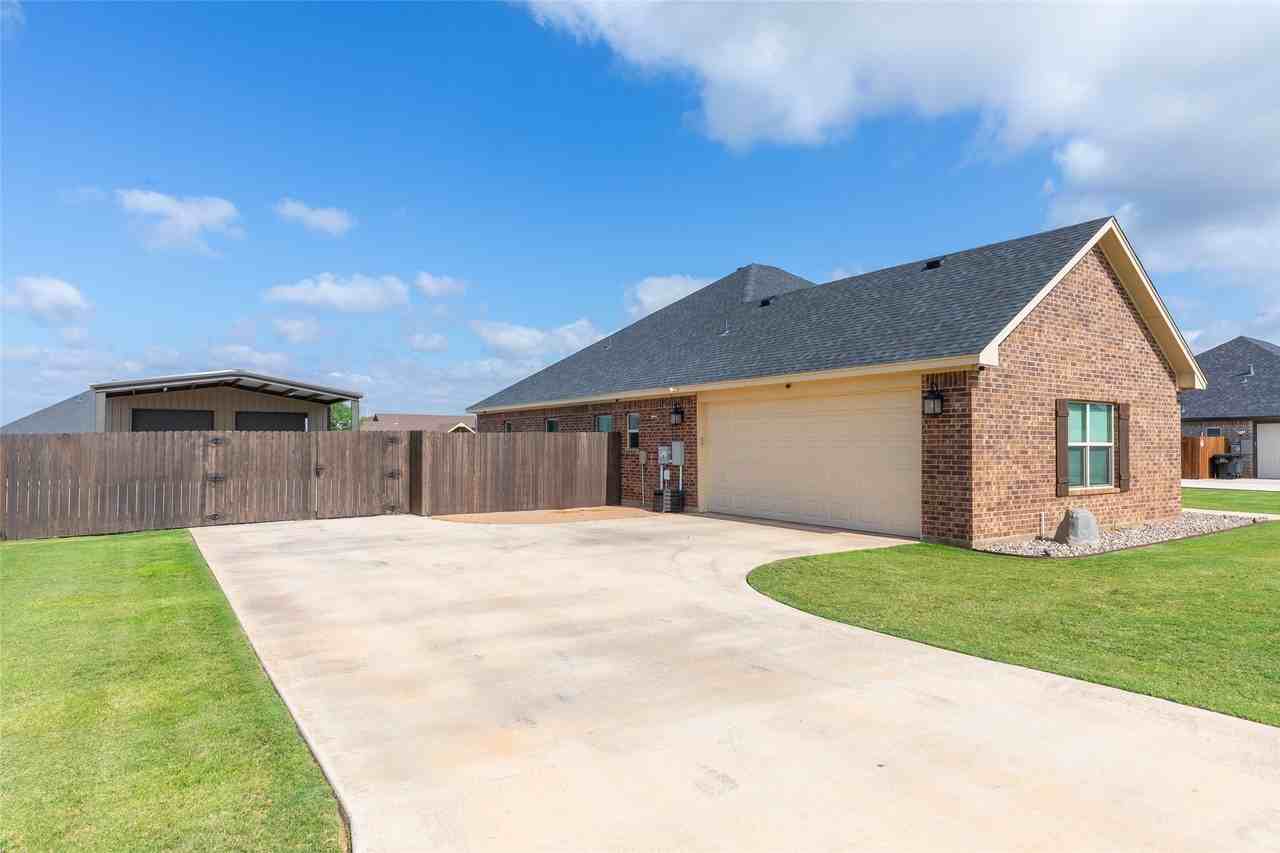 158 Cypress Hill Dr - Photo 4 of 40