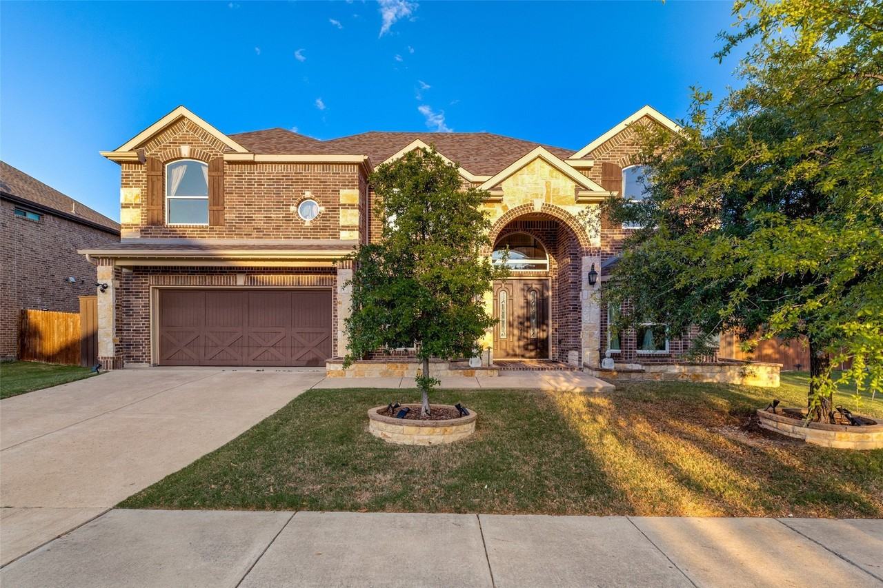13348 Cool Meadow Dr - Photo 4 of 36