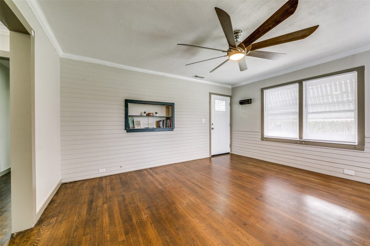 5610 Lyons Rd - Photo 4 of 16