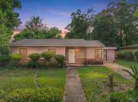 featured image of 3211 Torres Ave