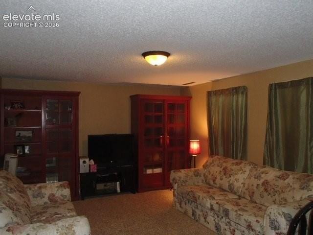 7205 Omaha Blvd - Photo 2 of 10
