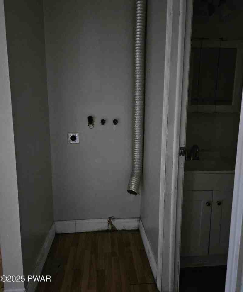 245 Gold Finch Rd - Photo 5 of 9