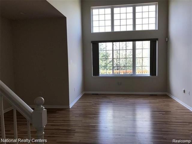 41876 Yeats Dr - Photo 2 of 27