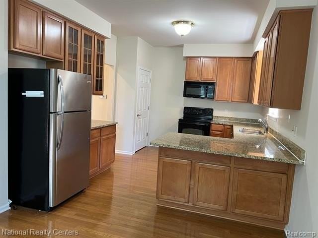 41876 Yeats Dr - Photo 3 of 27