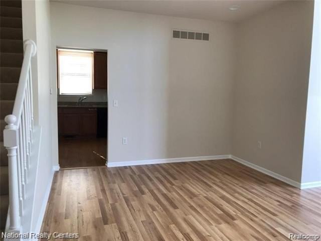 41876 Yeats Dr - Photo 7 of 27