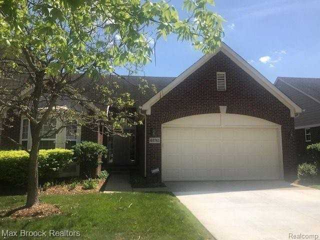 40761 Lenox Park Dr - Photo 2 of 13