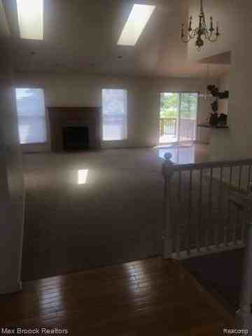 40761 Lenox Park Dr - Photo 5 of 13