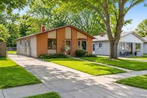 featured image of 8095 Syracuse St