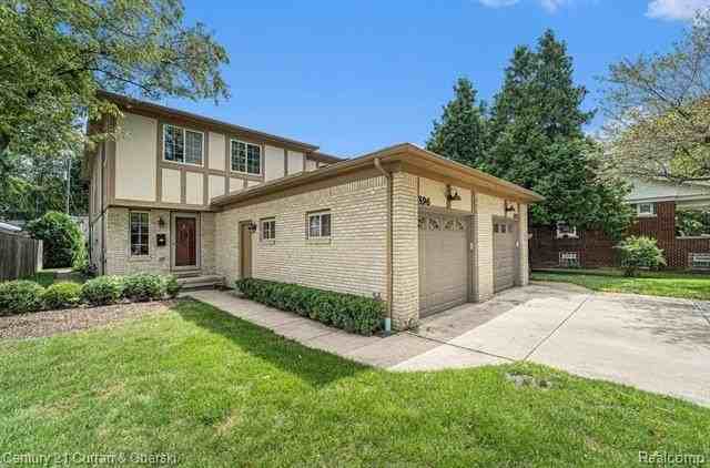 896 Saint Clair Ave - Photo 3 of 27