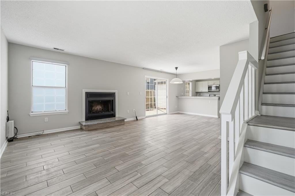 317 Ferdinand Cir - Photo 3 of 33