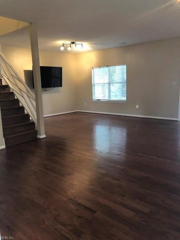 820 E Willow Point Pl - Photo 2 of 23