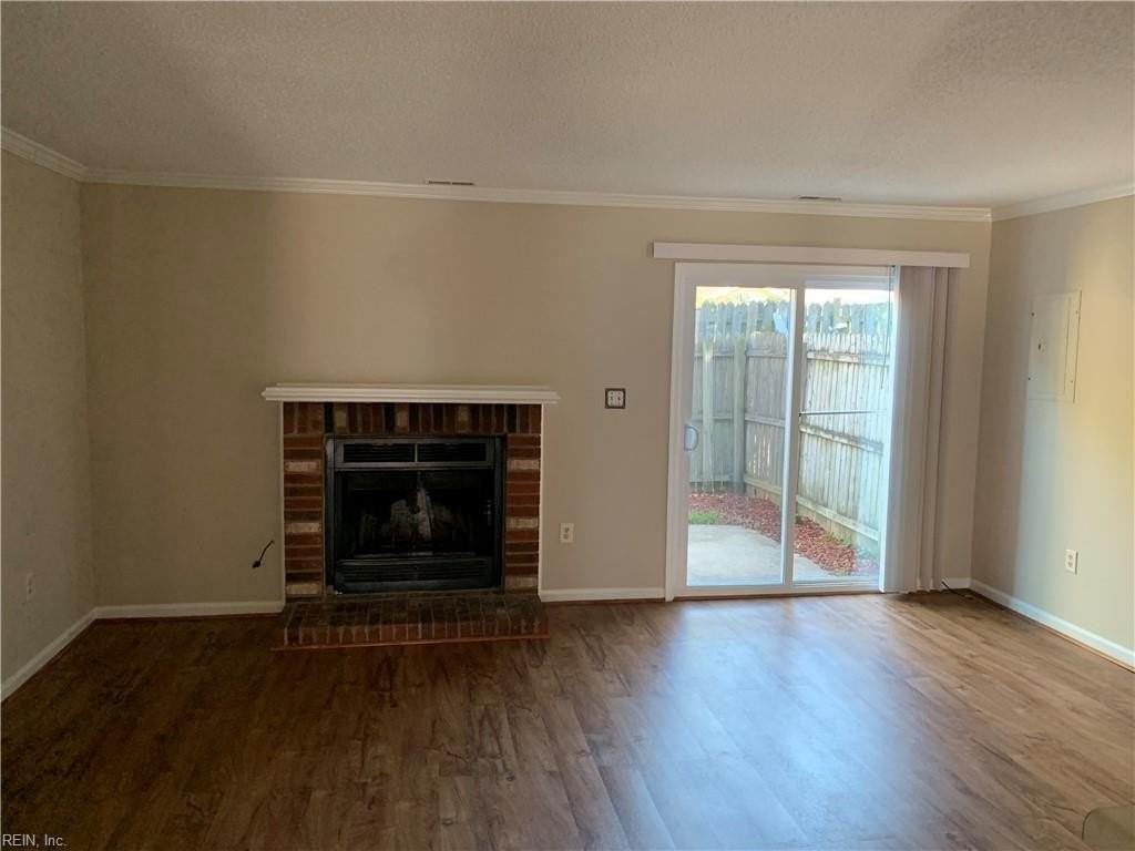 1960 Darnell Dr - Photo 5 of 13