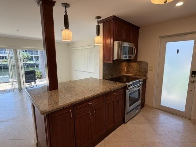 2857 Ne 32nd St #8 - Photo 5 of 31