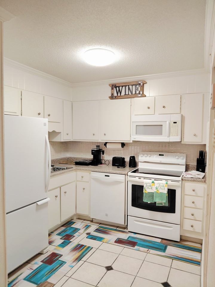 2837 Georgetown Drive - 1Apt  F #1 - Photo 4 of 8