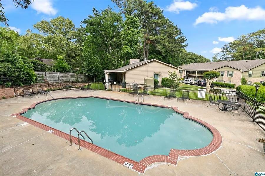 2837 Georgetown Drive - 1Apt  F #1 - Photo 6 of 8