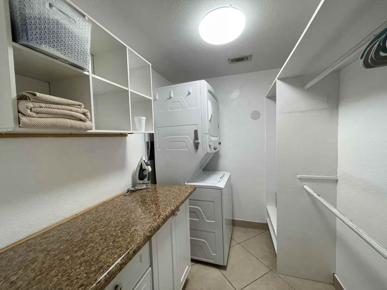 229 Se 1st Ave #203 - Photo 4 of 18