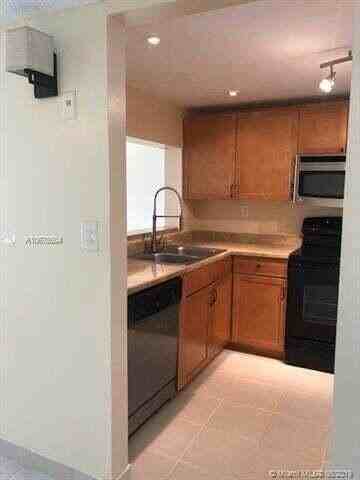 1911 Sabal Palm Dr #104 - Photo 2 of 33