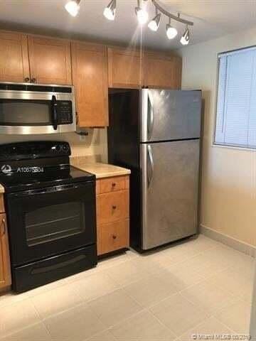 1911 Sabal Palm Dr #104 - Photo 4 of 33
