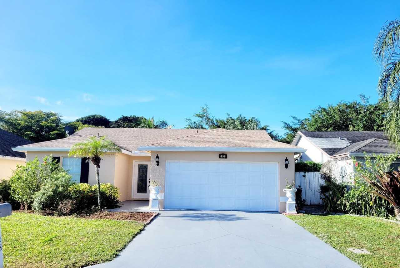 1328 Waterway Cove Dr