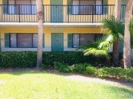 featured image of 1605 Meadows Cir W #1605