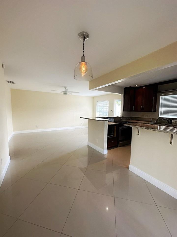 3001 Nw 4th Ter #152 - Photo 5 of 36