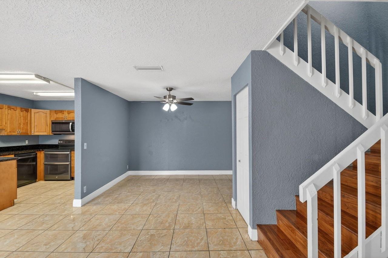320 Woodland Rd - Photo 5 of 49