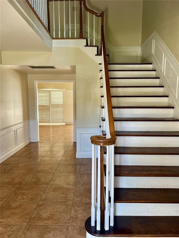 3913 Northampton Way - Photo 5 of 18