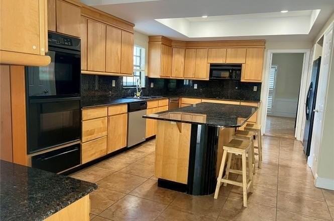 3913 Northampton Way - Photo 7 of 18