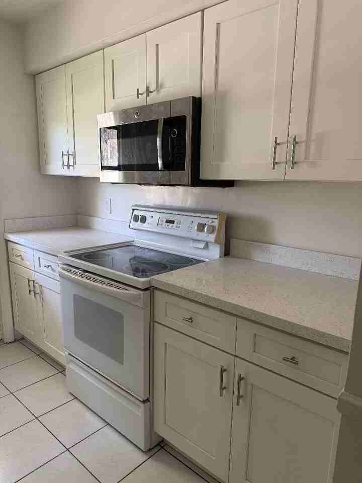 3941 Crystal Lake Dr #E - Photo 5 of 13