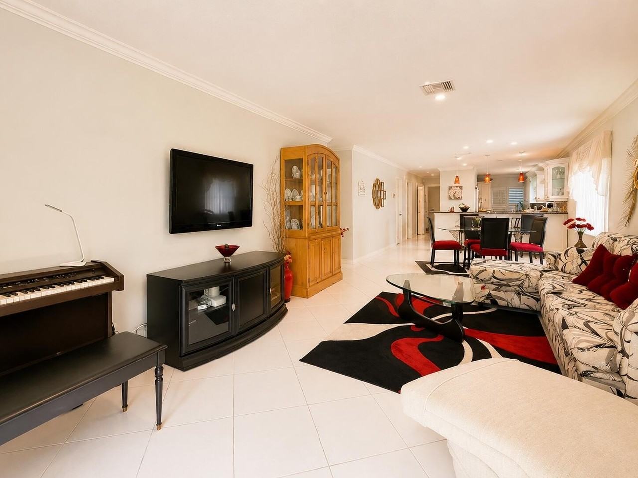 13640 Coconut Palm Ct #B - Photo 3 of 12