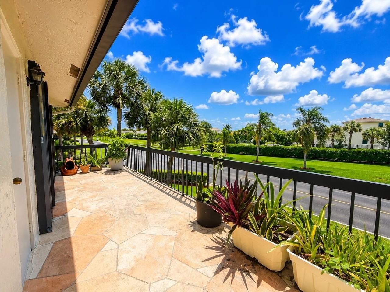 13640 Coconut Palm Ct #B - Photo 4 of 12