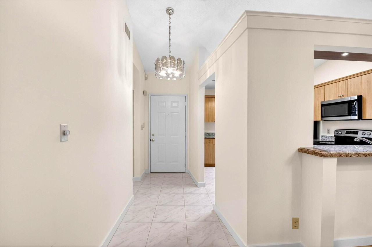 10938 Roebelini Palm Ct #B - Photo 3 of 41