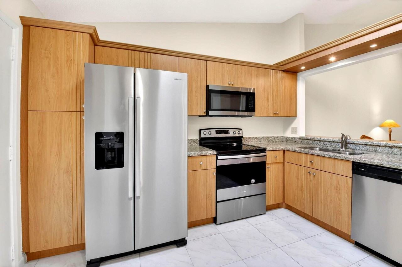 10938 Roebelini Palm Ct #B - Photo 6 of 41