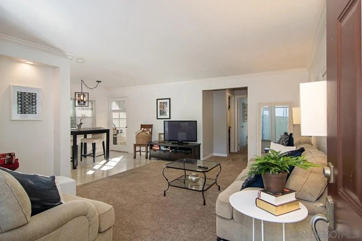 2913 A St - Photo 2 of 12