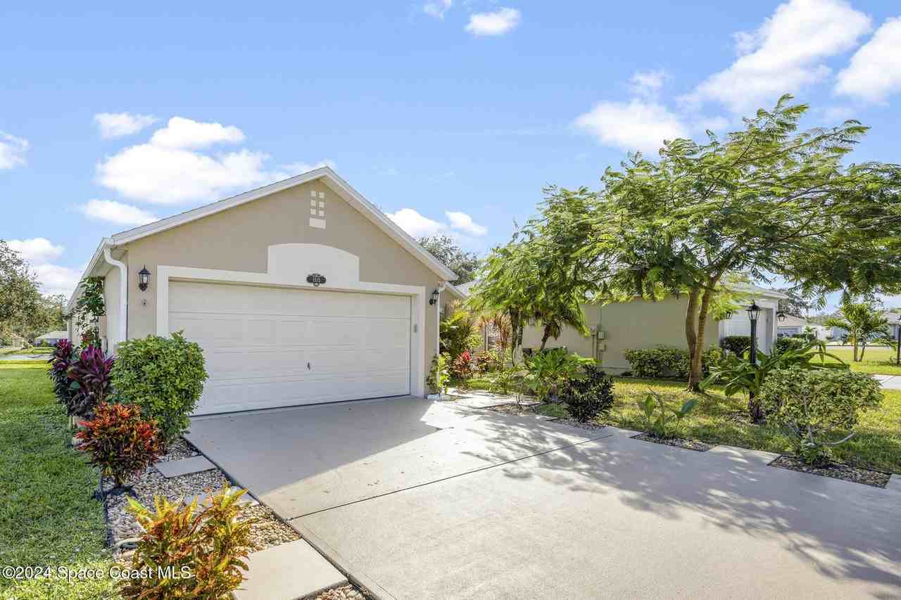 1515 Vista Lake Cir