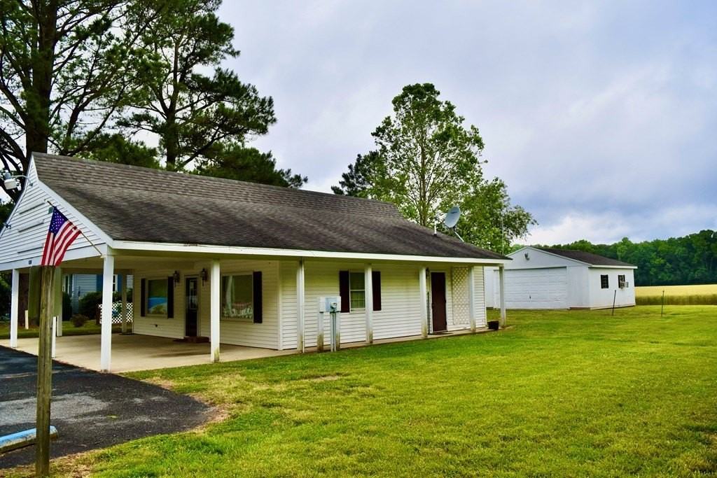 33453 Chincoteague Rd - Photo 5 of 24