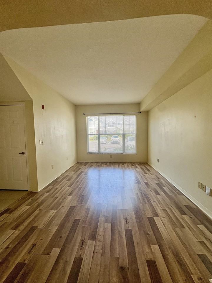 25113 Harbour Vista Cir - Photo 4 of 13